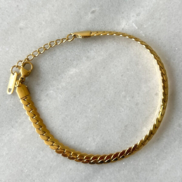 Evie Gold