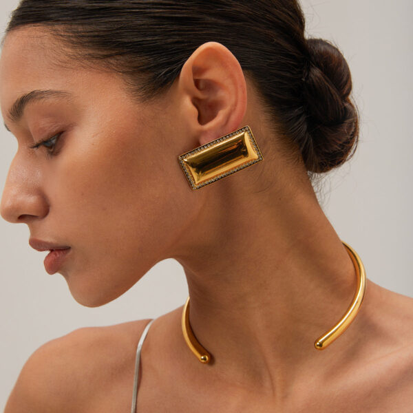 'STRASSY AVA GOLD'