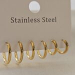 ESSENTIAL GOLD HOOPS