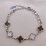 BLACK & WHITE SILVER